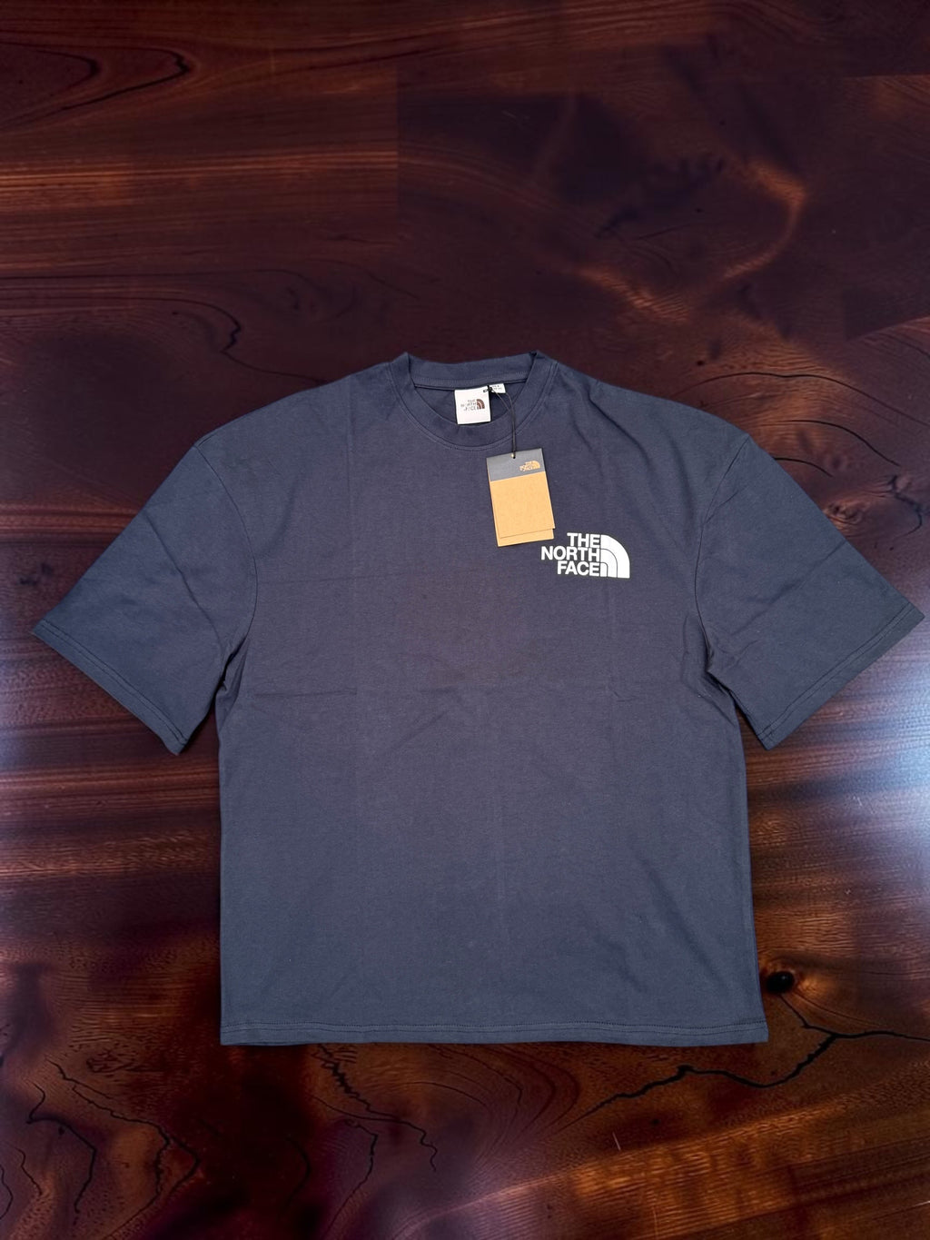 New And Exclusive Quality Made Black Graphic T-shirt