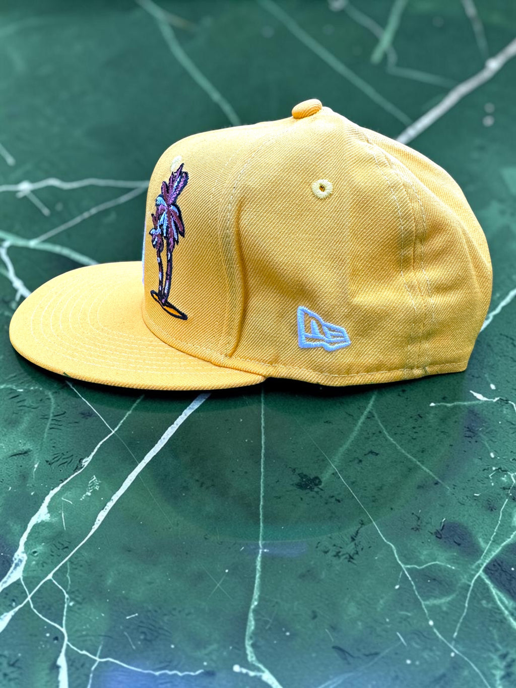 New And Exclusive Quality Made Yellow LA Snapback