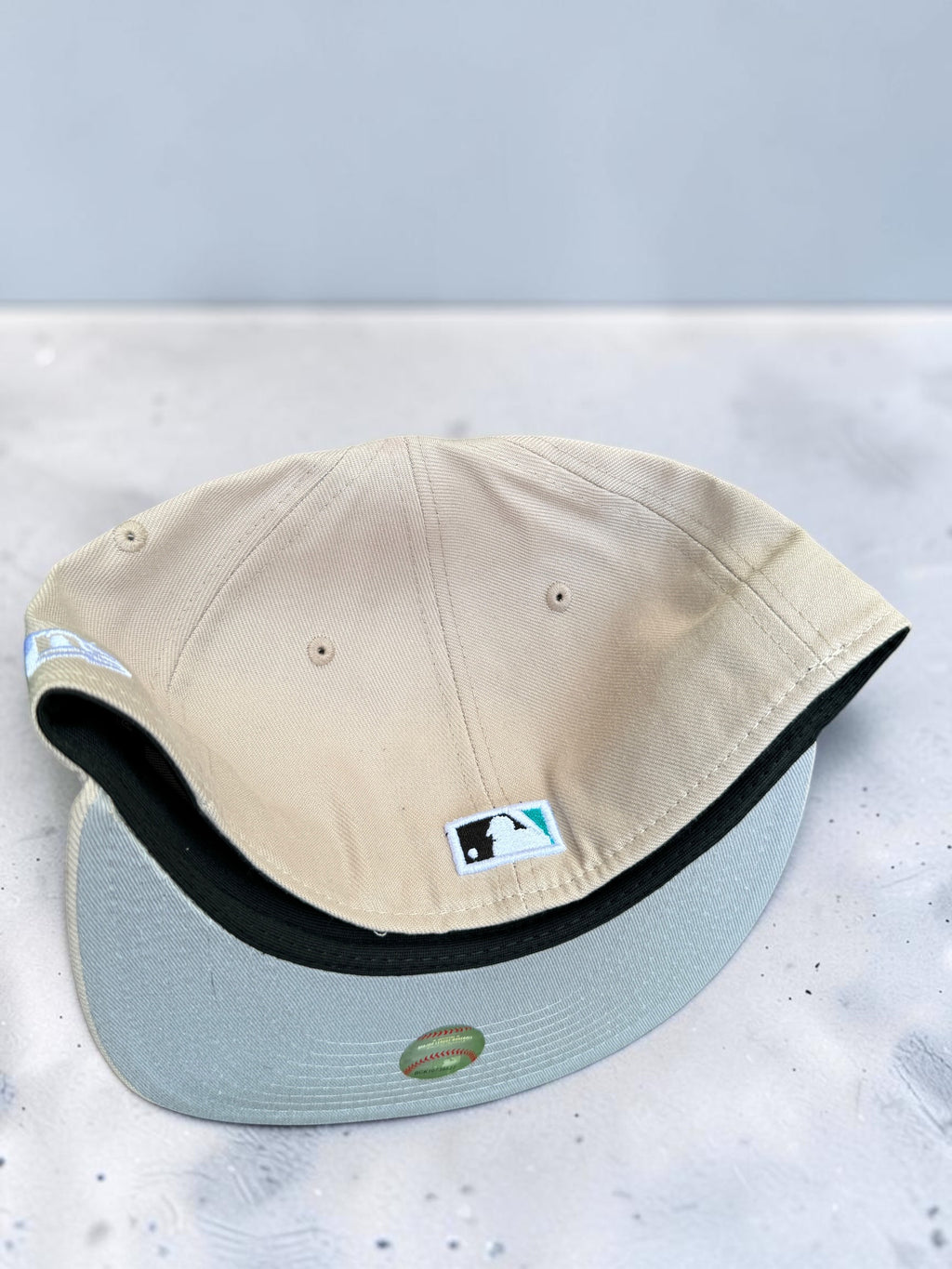 New Cool Beige White LA Snapback