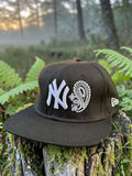 Plain Black Cool New York Design Snapback