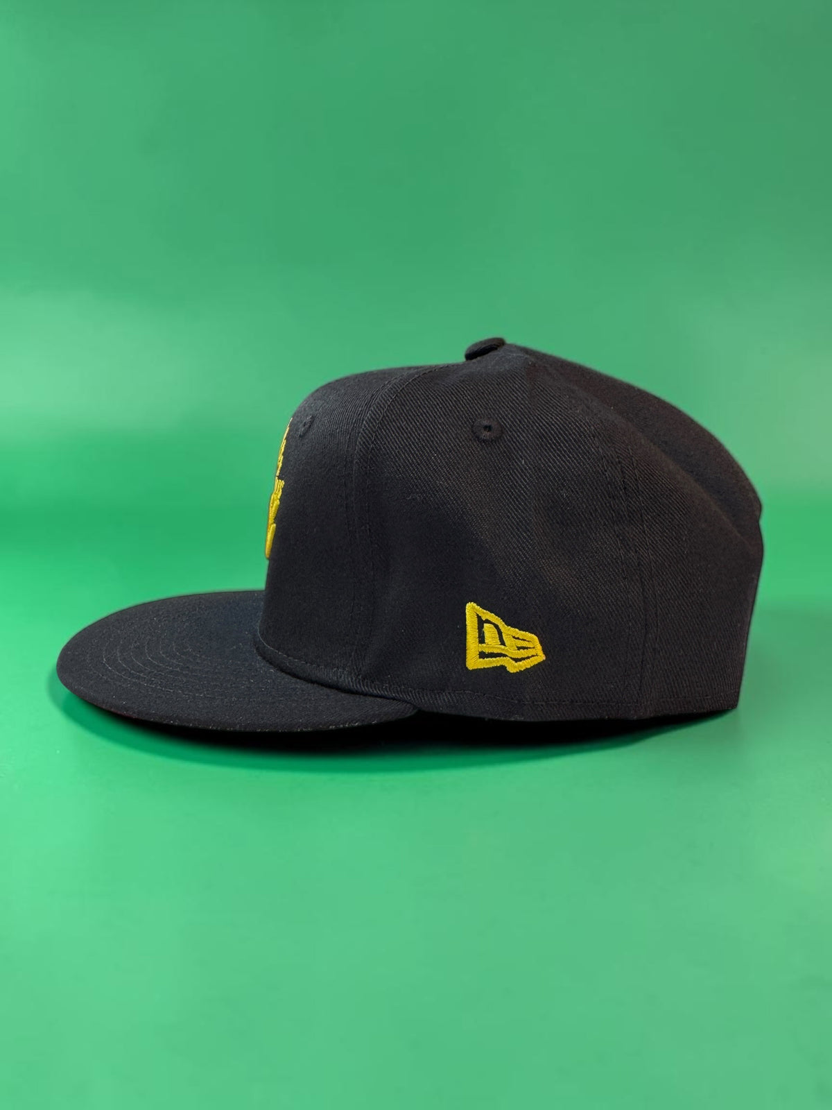 Black and Yellow Los Angeles Lakers Snapback
